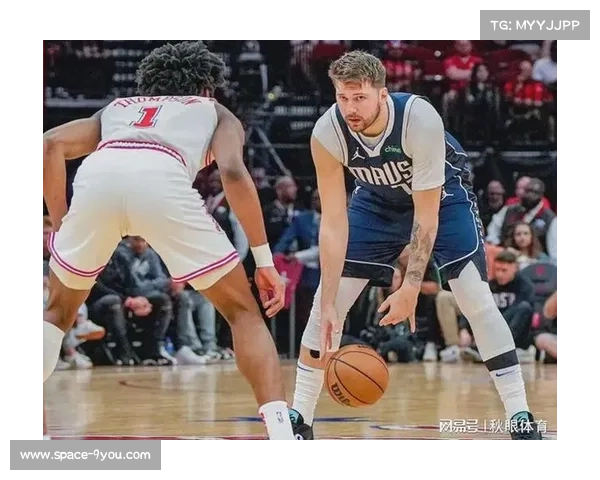 东契奇与勒布朗激战后赛场见证偶像间球衣交换的动人时刻